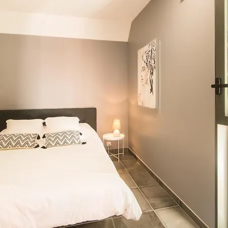 Le Coin Cosy Avec Balcon Terrasse Parking Prive Et Linge De Lit Compris Appartement Sarlat-la-Canéda Buitenkant foto