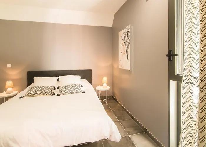 Le Coin Cosy avec Balcon Terrasse et parking privé